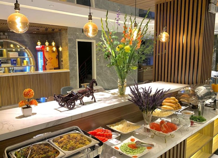 Buffet Photo