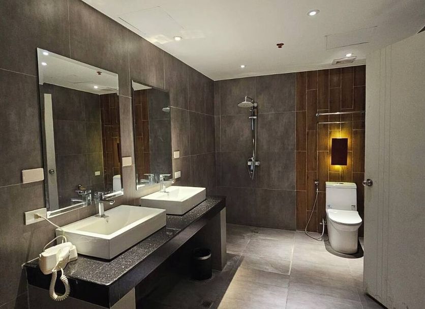 Bathroom Photo