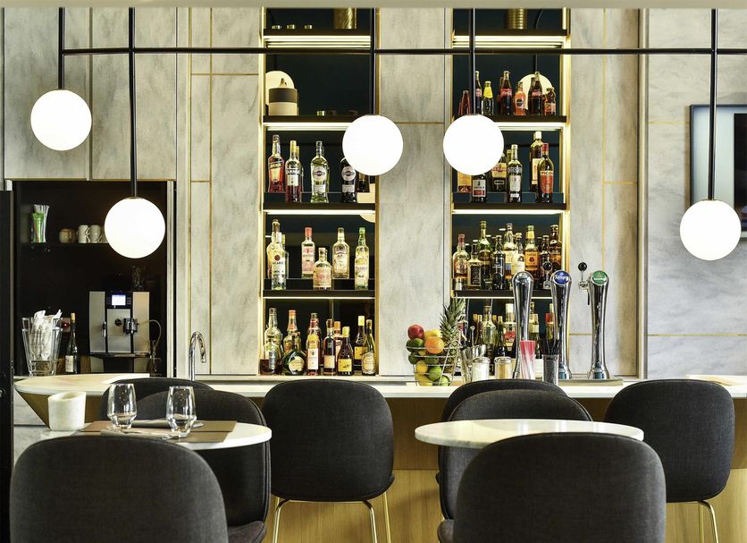 Bar Photo