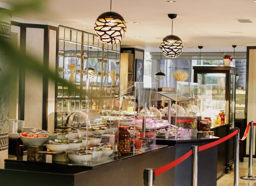 Buffet Photo