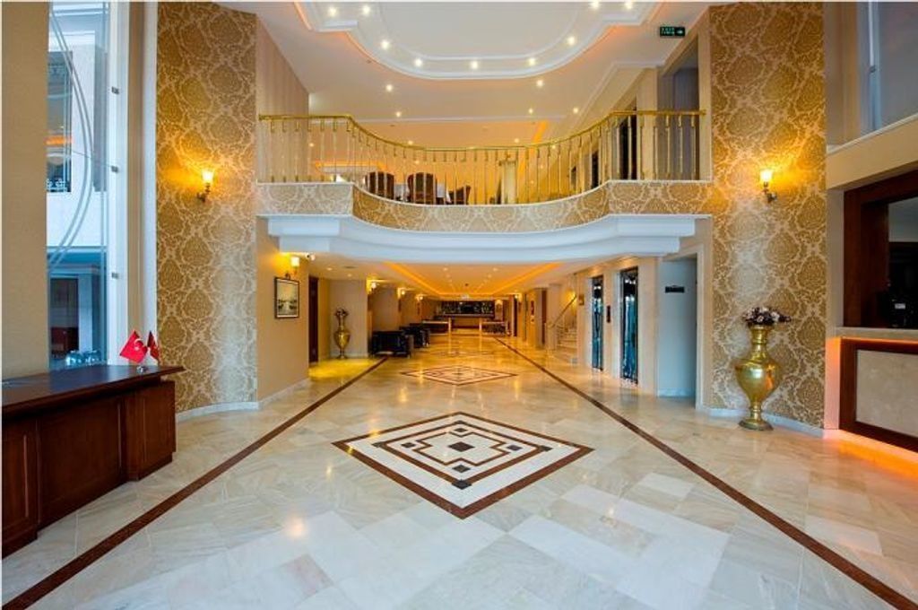 Lobby Photo