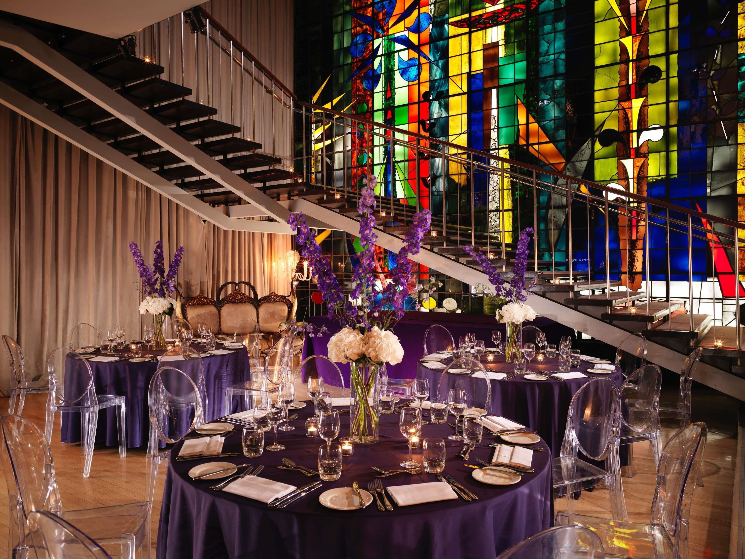 Banquet hall
