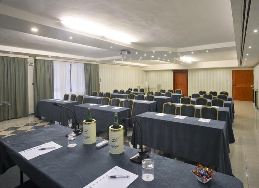 Conference room Photo