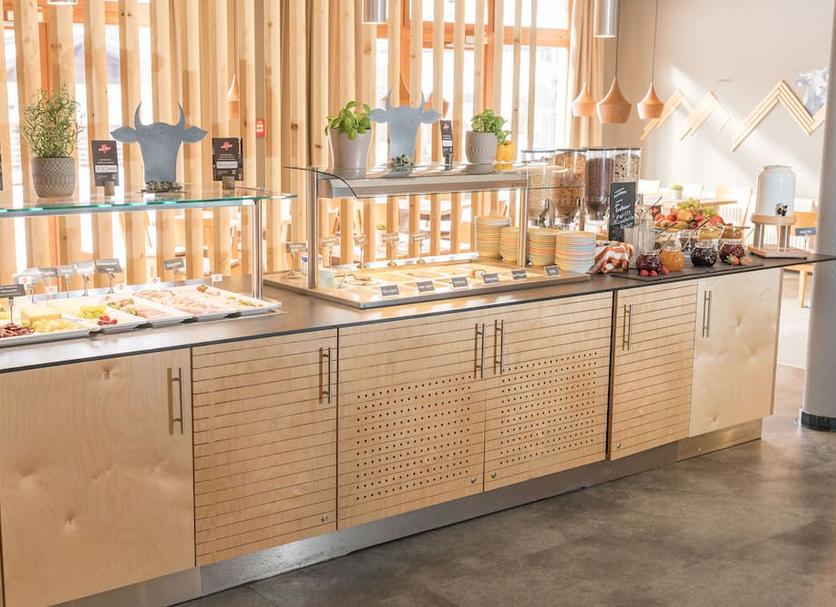 Buffet Photo