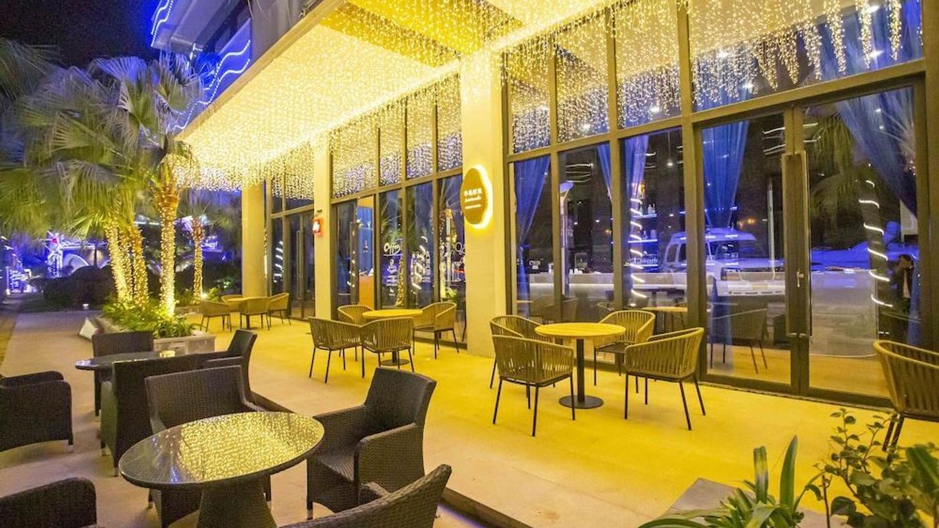 Serenity Marina Hotel