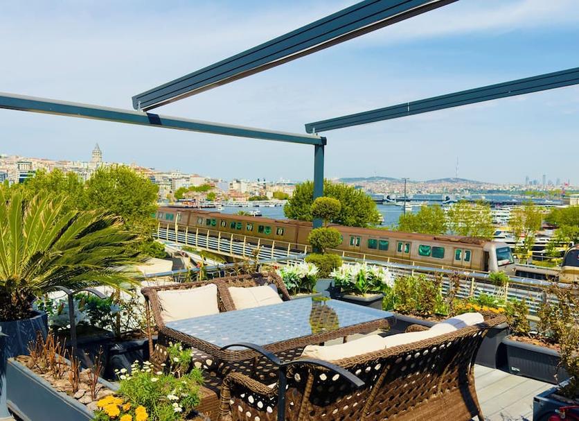 Balcony Photo