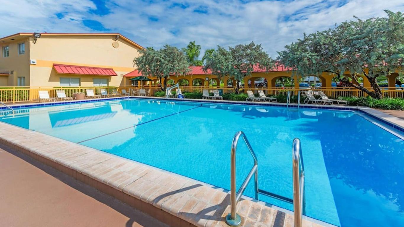 La Quinta Inn by Wyndham Ft. Lauderdale Northeast