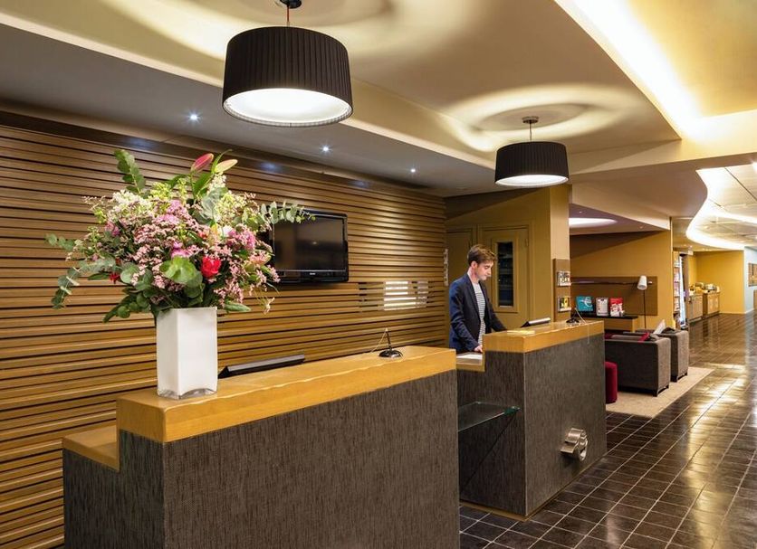 Front desk Photo