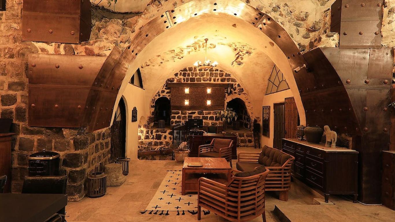 Dona Castle
