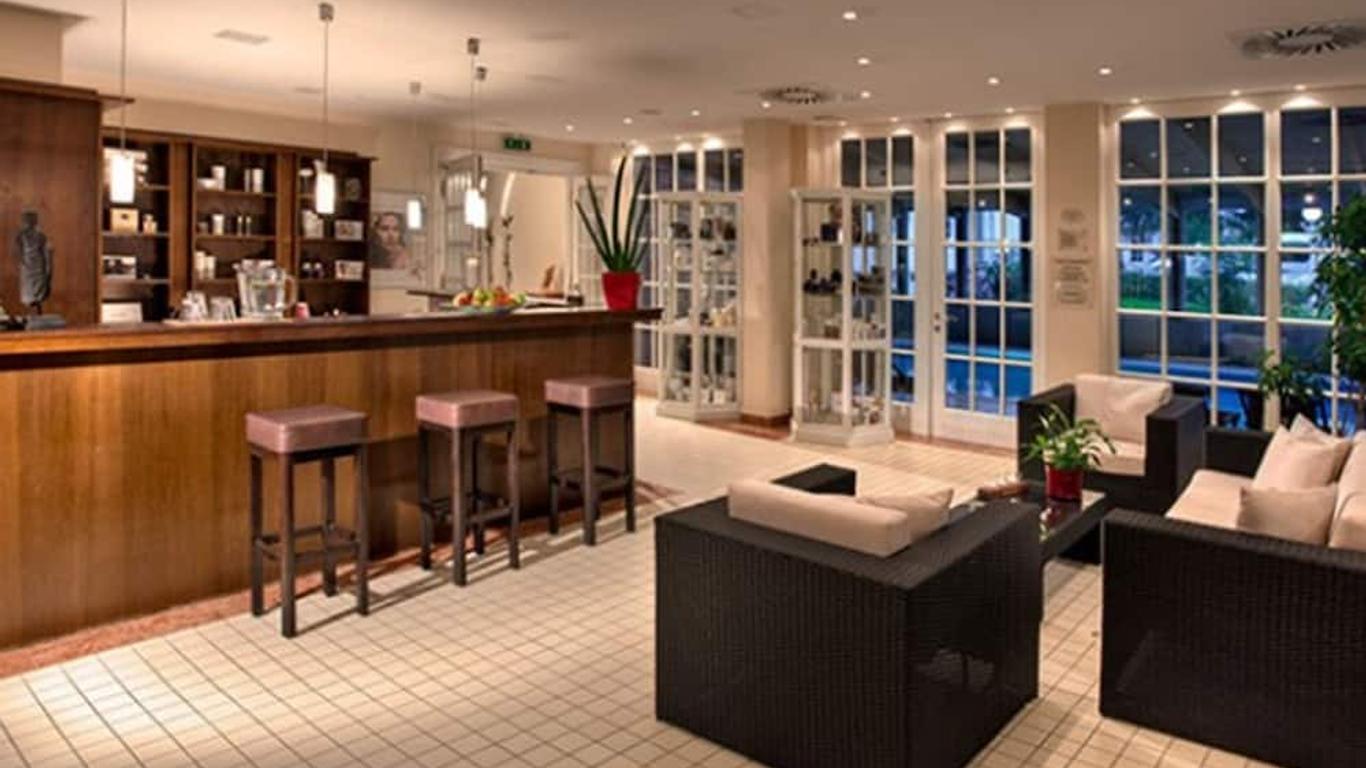 Hotel Vier Jahreszeiten Binz - Adults Only