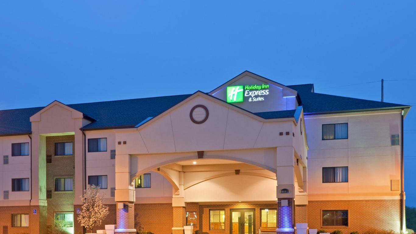 Holiday Inn Express & Suites Lincoln South