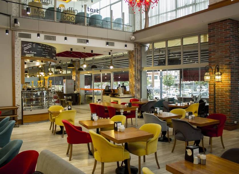 Restaurant Photo