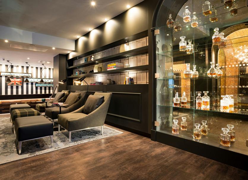 Bar Photo