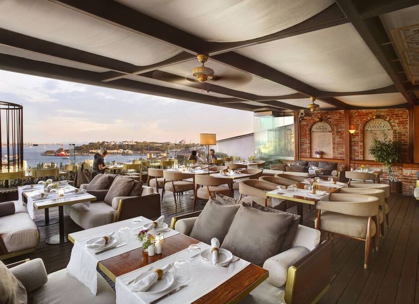 Restaurant Photo