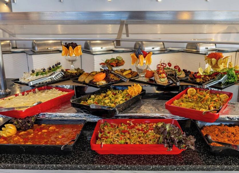 Buffet Photo