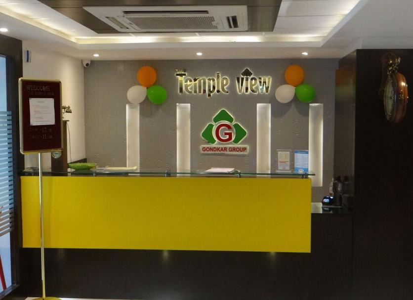 Front desk Photo