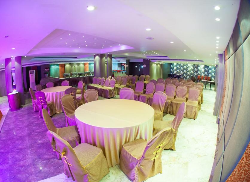 Banquet hall Photo