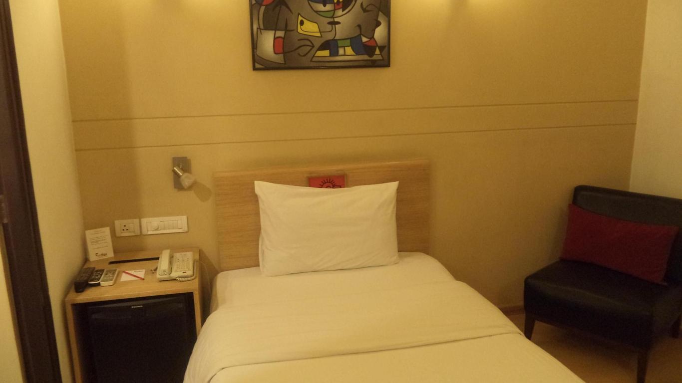Red Fox Hotel, East Delhi