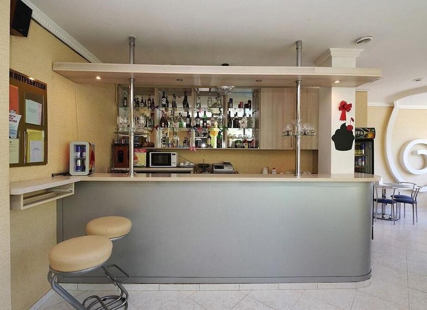 Bar Photo