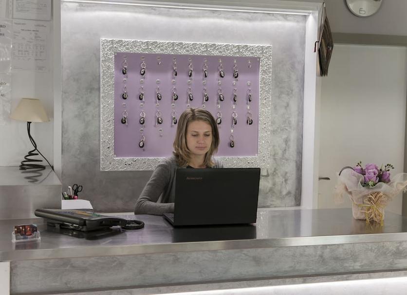 Front desk Photo