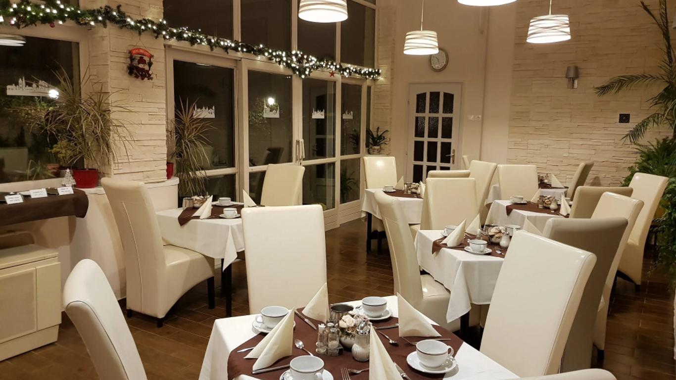 Hotel Romantik Eger