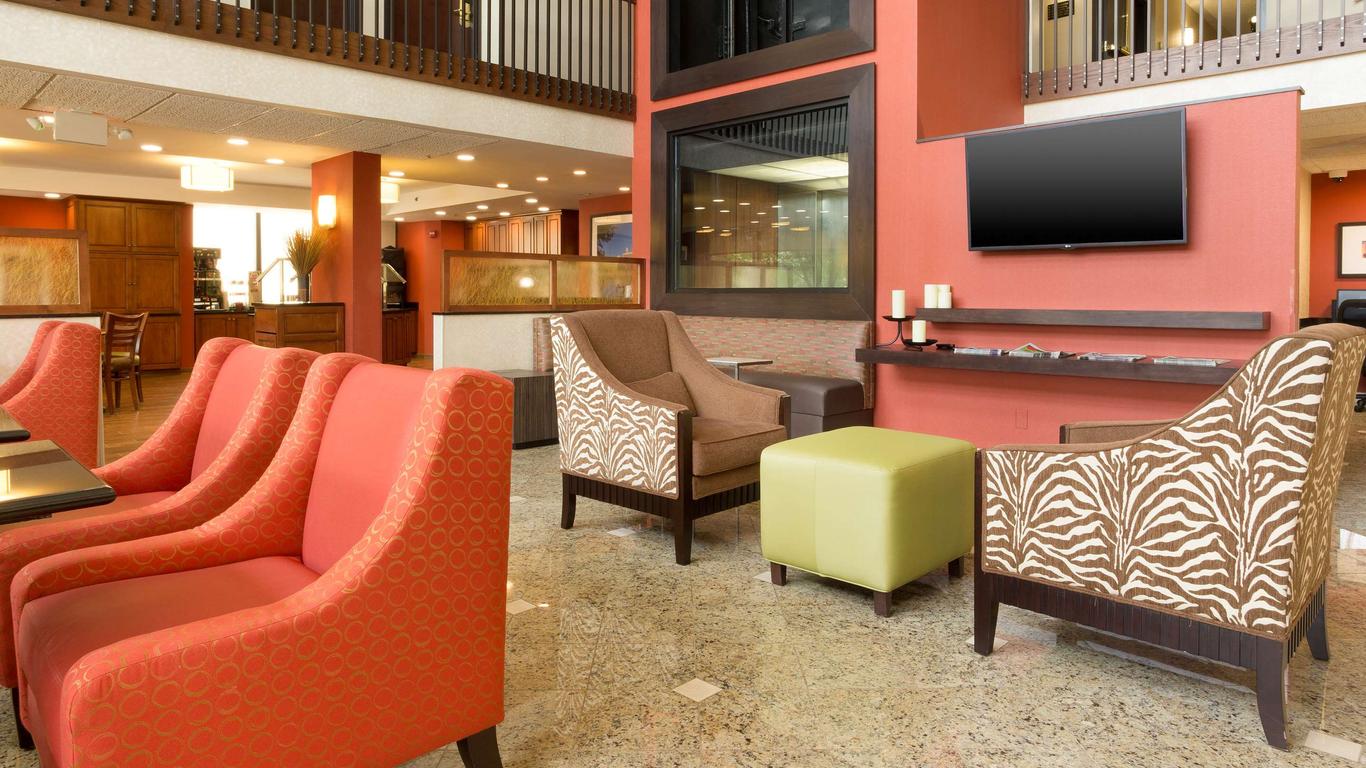 Drury Inn & Suites Charlotte University Place