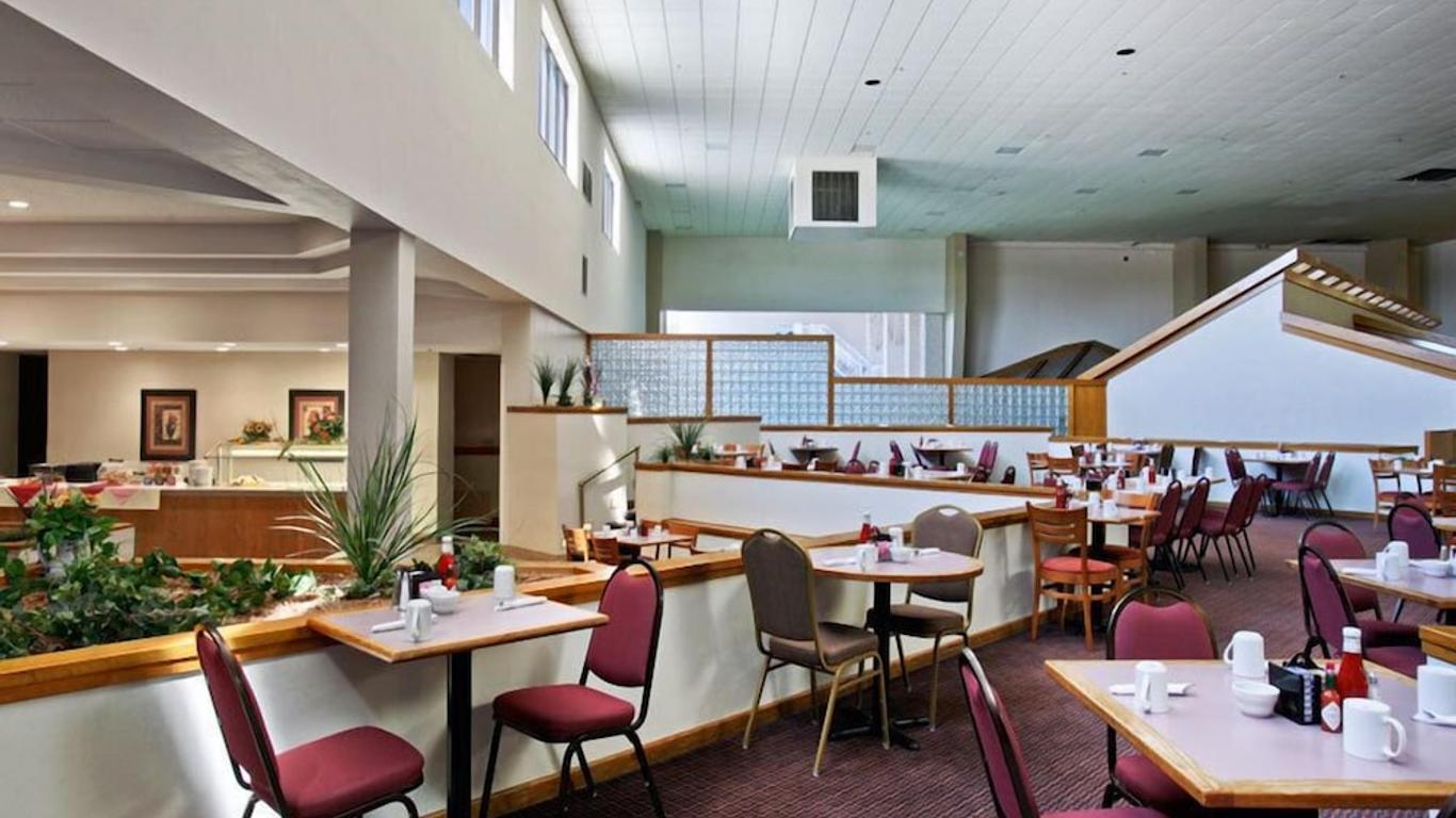 Salina Ambassador Hotel and Conference Center