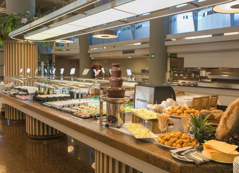 Buffet Photo