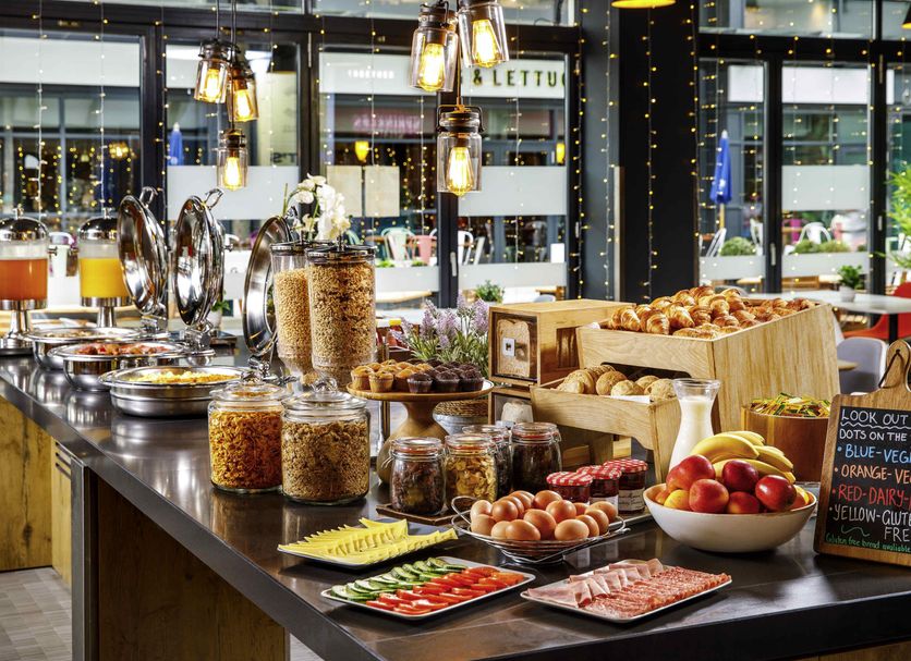 Buffet Photo