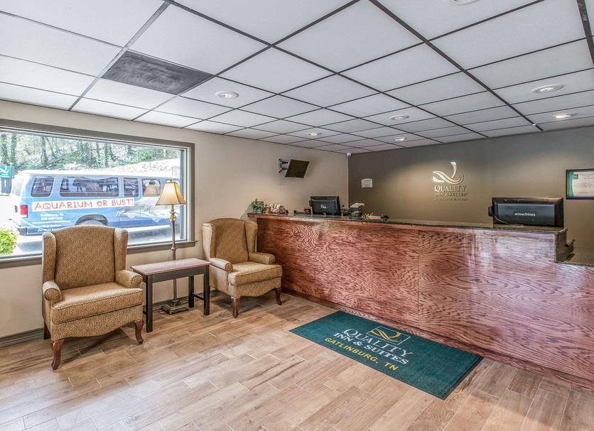 Front desk Photo