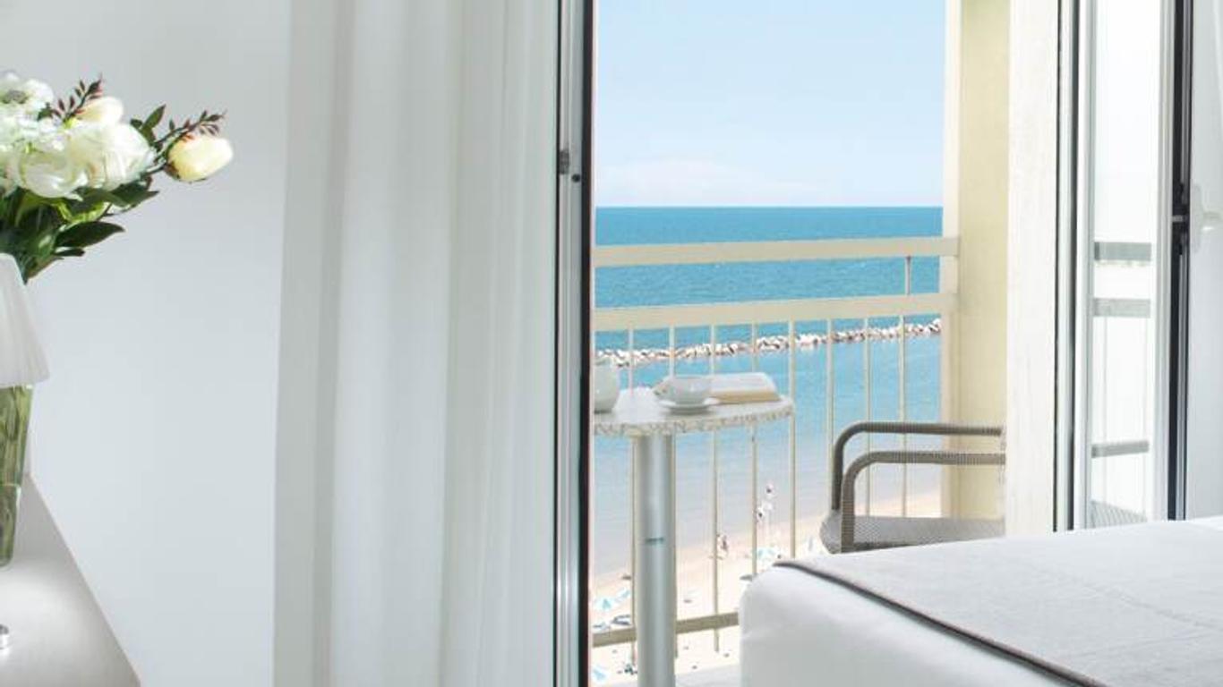 Hotel Riviera