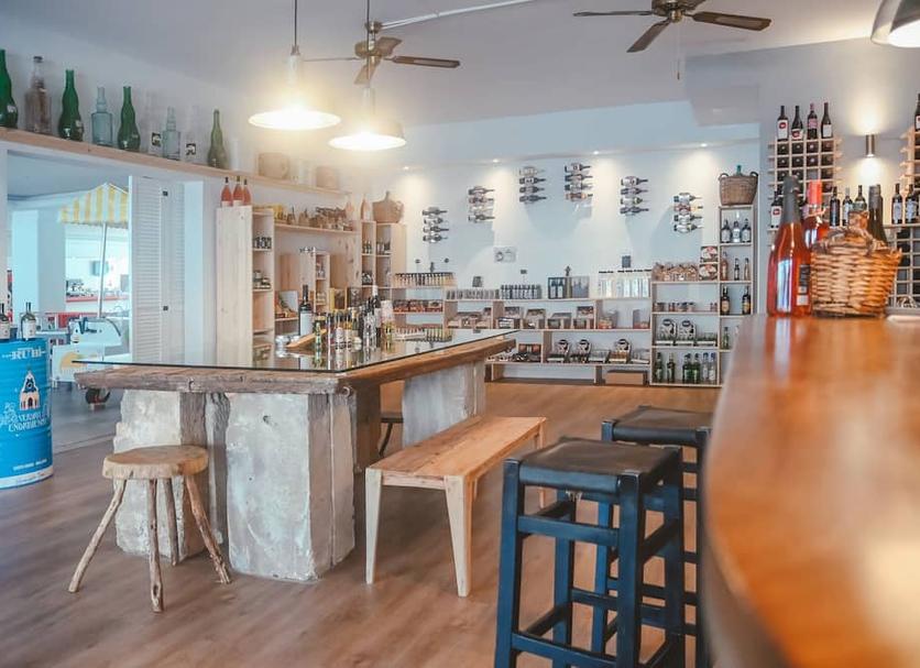 Bar Photo