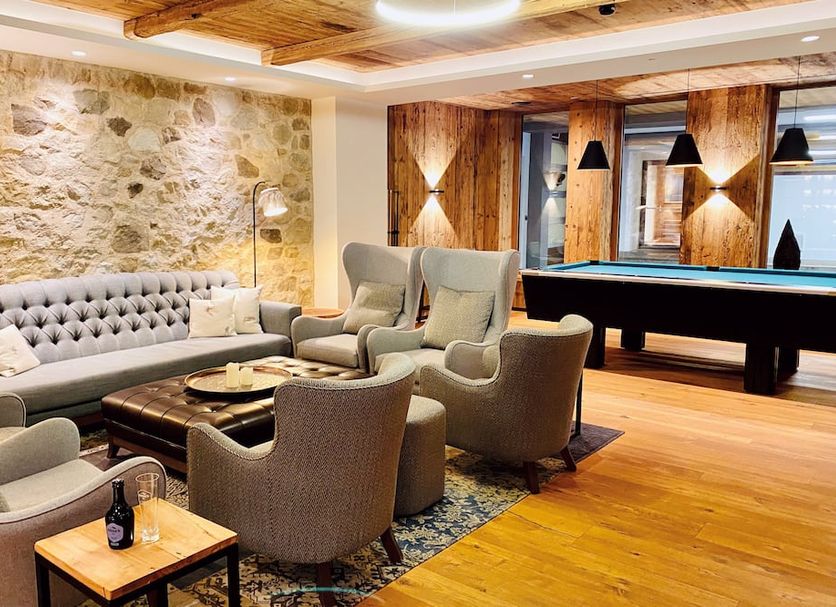 Lounge Photo