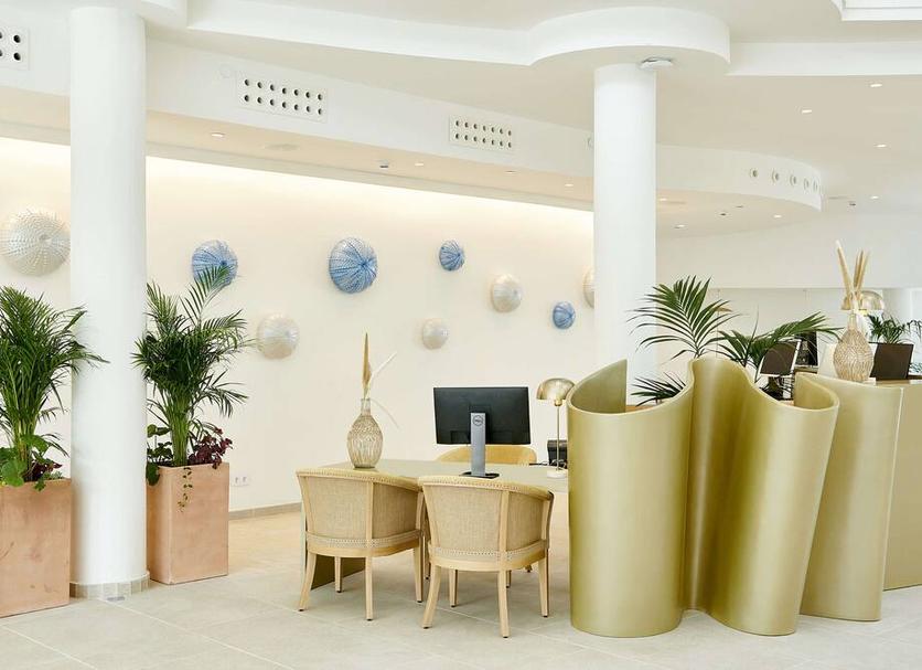 Business center Photo