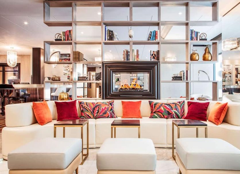 Lounge Photo