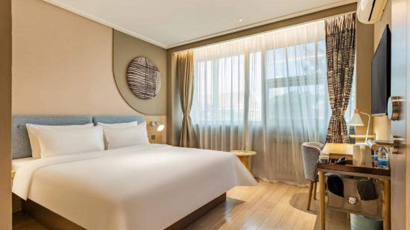 Homeinn · neo (Tianjin Railway Station Binjiang Avenue Pedestrian Street)