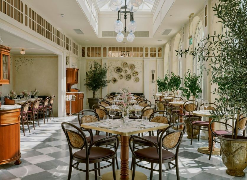 Restaurant Photo