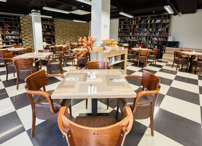 Restaurant Photo