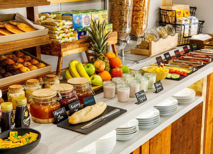 Buffet Photo