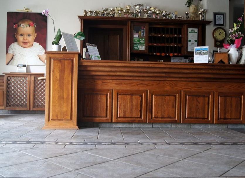 Front desk Photo