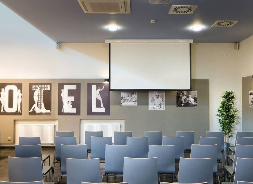 Conference room Photo