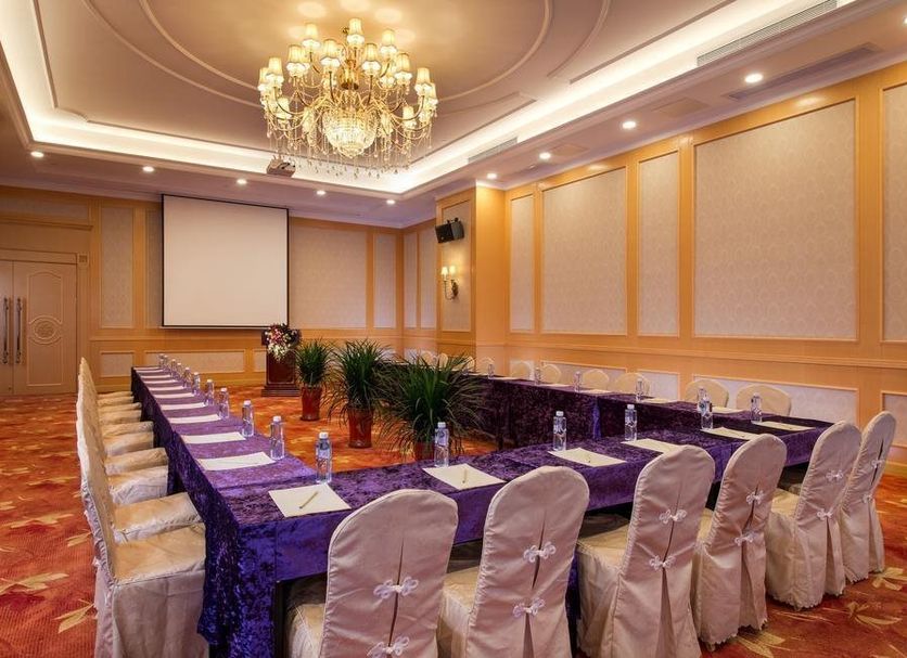 Banquet hall Photo