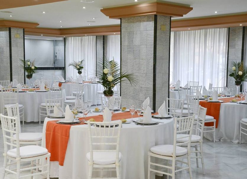 Banquet hall Photo
