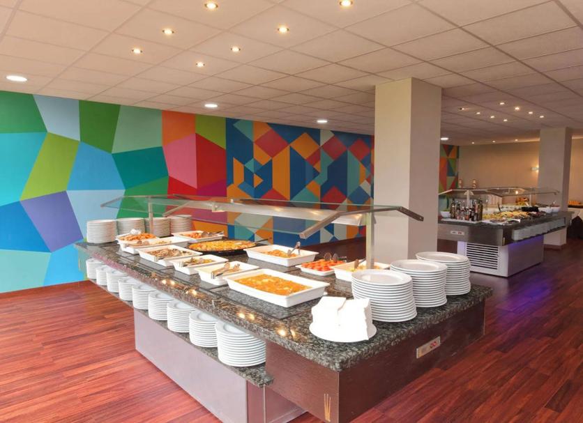 Buffet Photo
