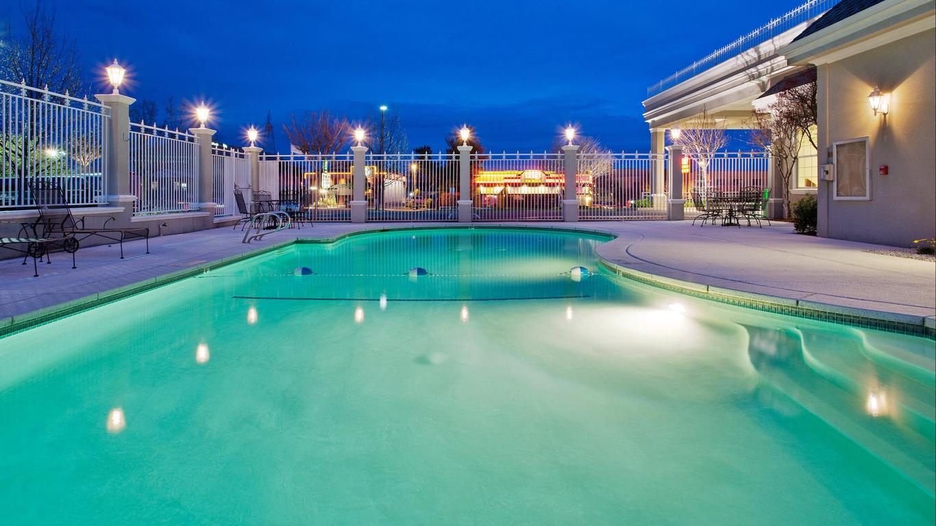 Holiday Inn Redding