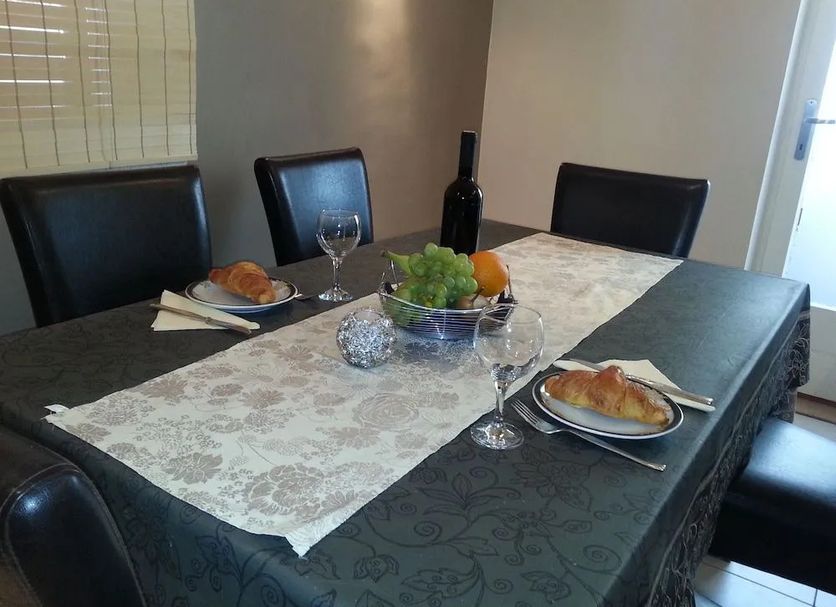 Dining room Photo