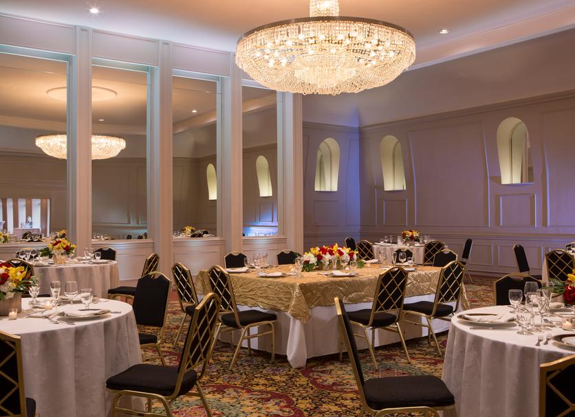 Banquet hall Photo