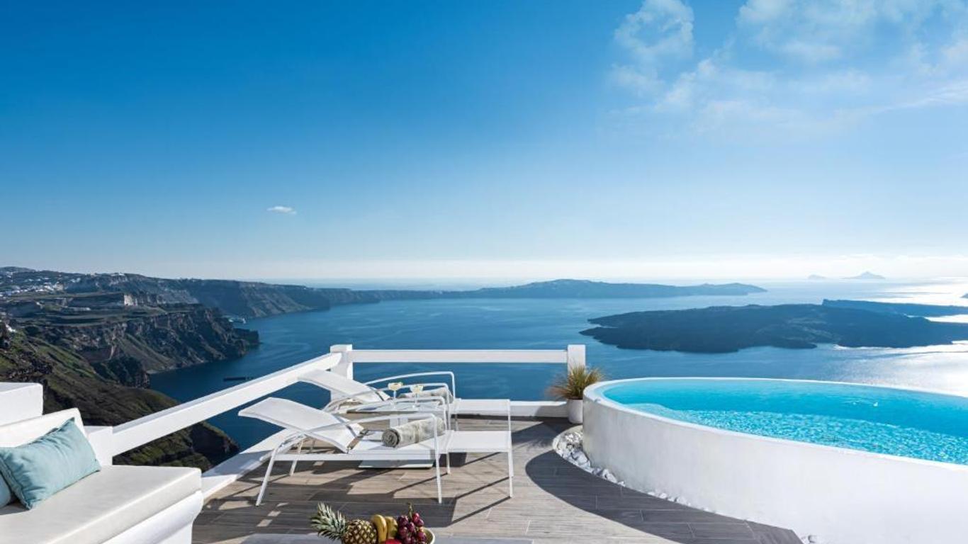 Aqua Mare Luxury Suites