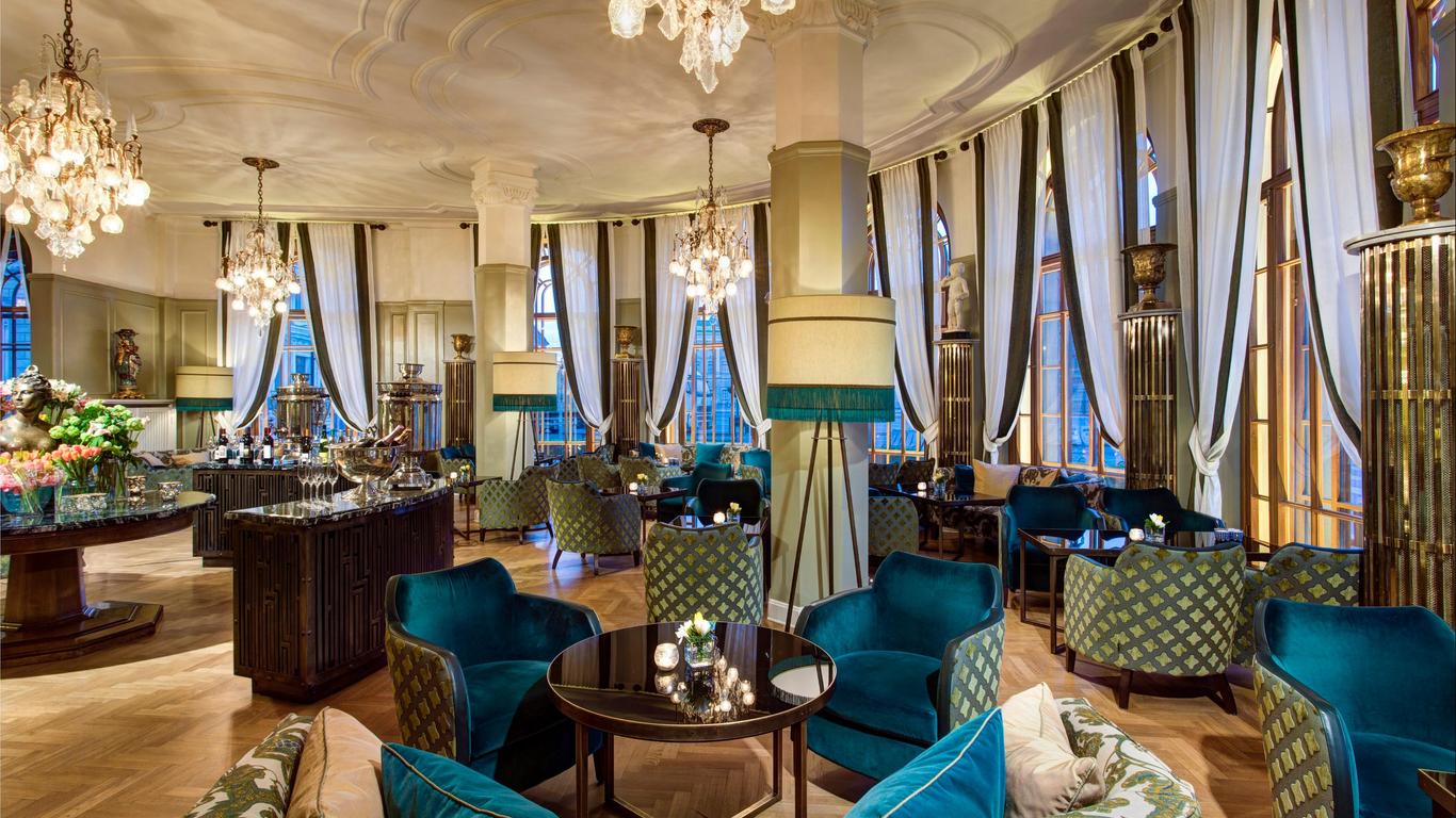 Rocco Forte Astoria Hotel