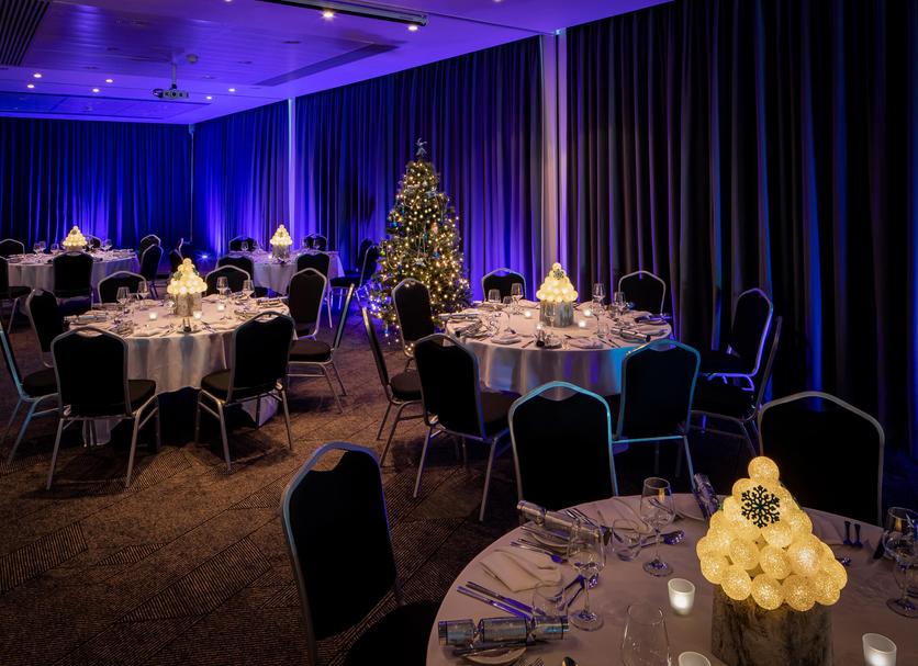 Banquet hall Photo